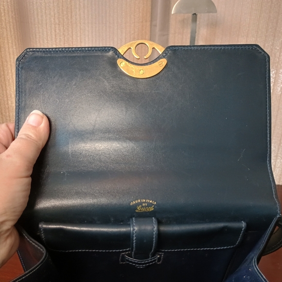 Gucci Vintage Leather Handbag - Picture 6 of 11